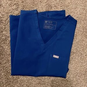 Winning Blue Catarina Figs top